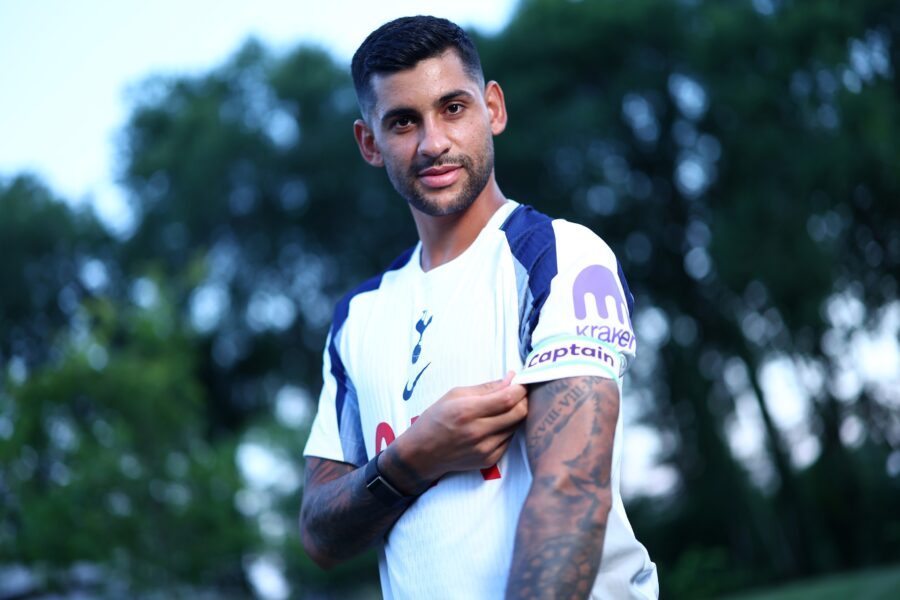 El defensor Cristian Romero arremete contra directiva del Tottenham Hotspur tras derrota en Premier League