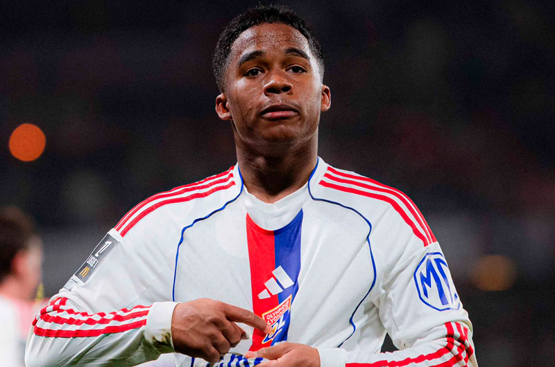 Endrick da exhibición con triplete y el Lyon golea 2-5 al Metz