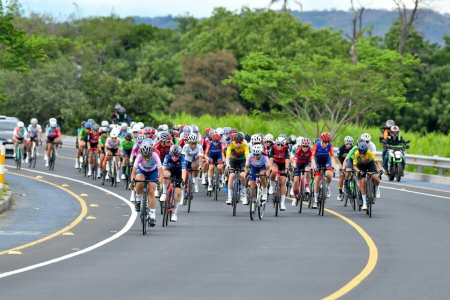 Lanzan tercera edición del “Tour El Salvador” de ciclismo
