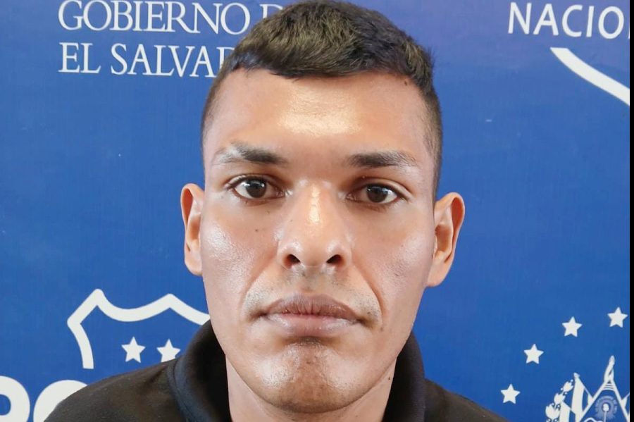 Ordenan que hombre siga en detención luego de ser capturado con cinco porciones de marihuana