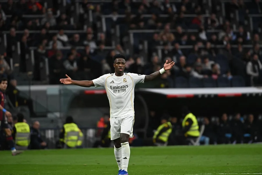 Arbeloa defiende a Vinícius: “Nos ha dado varias Champions”