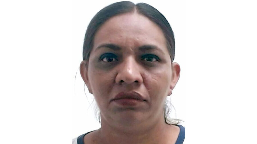 Imponen 15 años de prisión a pandillera del Barrio 18 por extorsionar a comerciante en Apopa