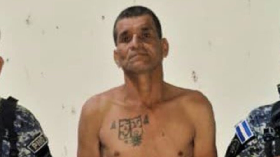 Arrestan a pandillero de la MS-13 que intentó ocultar sus tatuajes con diseños artísticos en Santa Ana