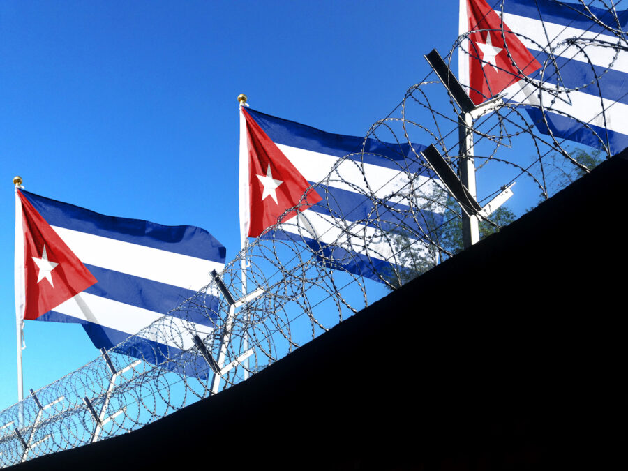 Más de 170 activistas y familiares exigen a Cuba liberar a presos por motivos políticos