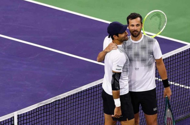 Marcelo Arévalo y Mate Pavic avanzan con paso firme a la segunda ronda del Abierto de Australia