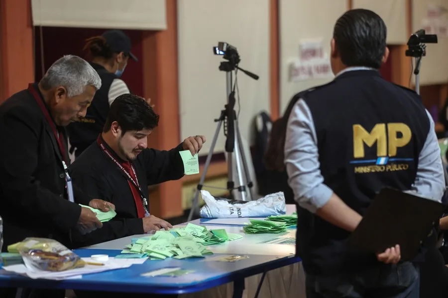 La disputa por el control de la justicia marca un momento decisivo en Guatemala