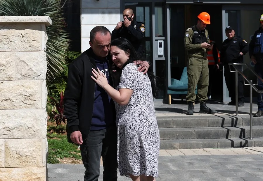 Jerusalén se refugia ante oleada de misiles iraníes