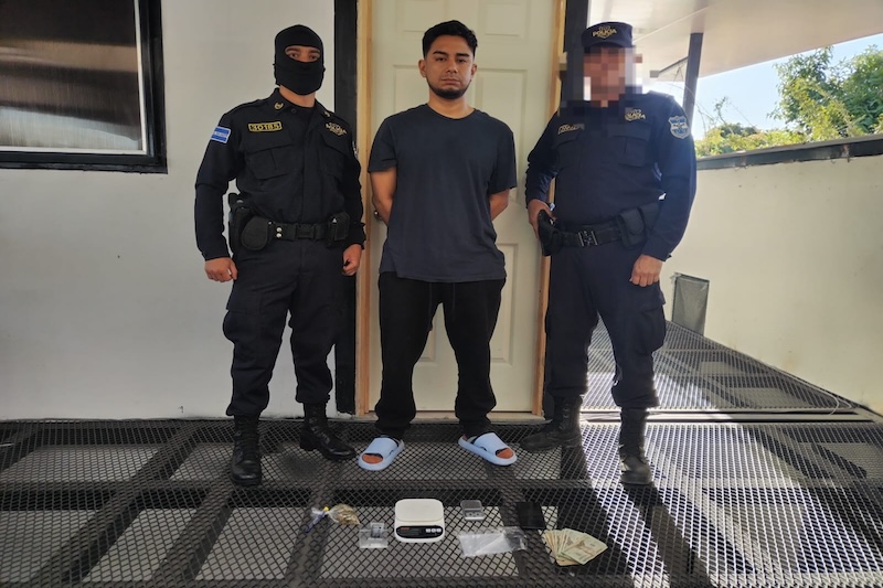Capturan a sujeto por tráfico de drogas en San Salvador