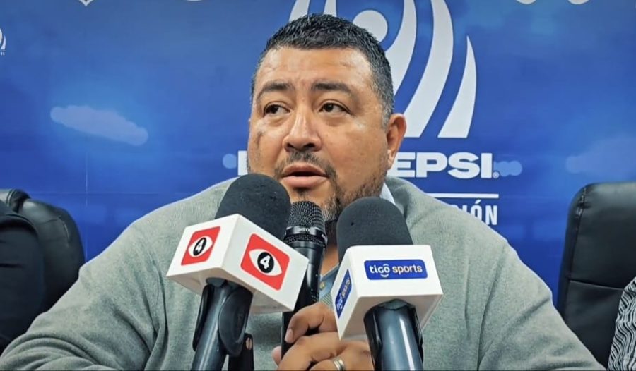 Presidente de la Primera División: “En la Copa Presidente siete jugadores del primer equipo deben jugar los 90 minutos”