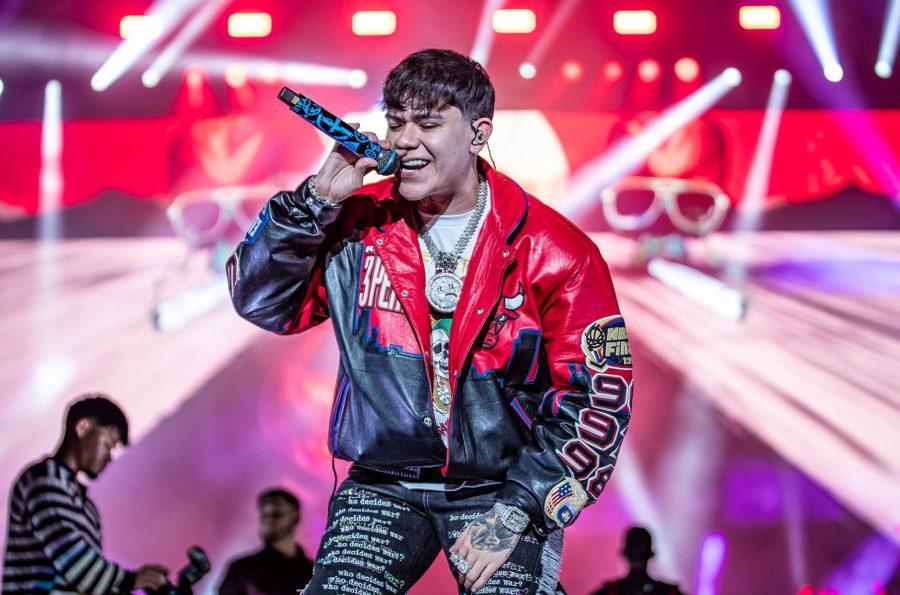 Los corridos tumbados de Junior H vienen a El Salvador en mayo