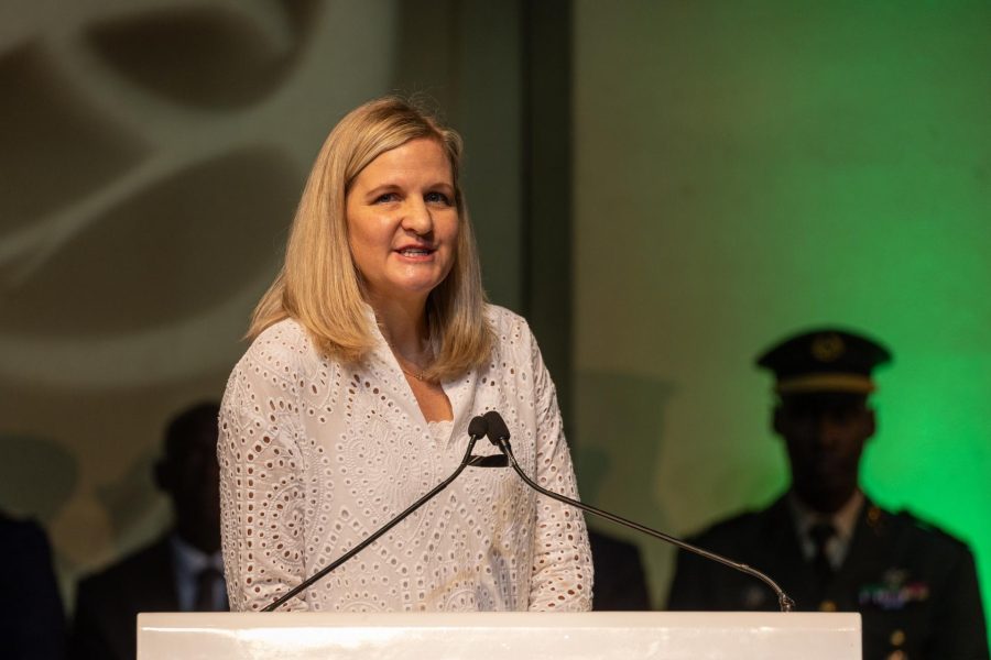 La presidenta del Comité Olímpico Internacional pide «mantener el deporte como un territorio neutral»