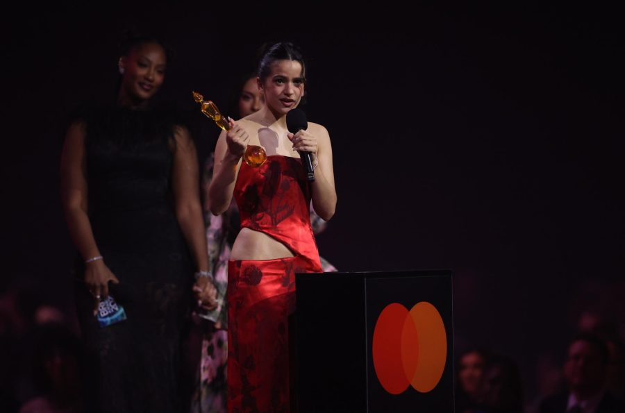 Los BRIT Awards se inclinaron ante la «Lux» de Rosalía y Olivia Dean