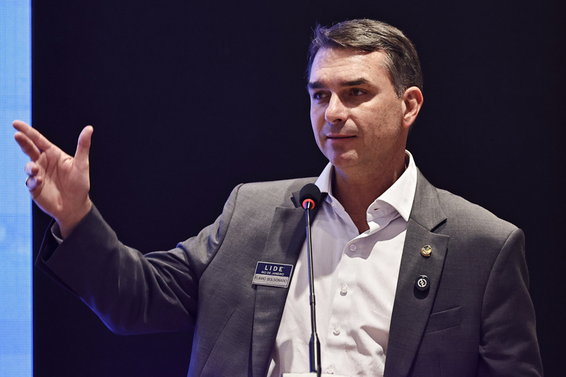 Principal candidato opositor brasileño propone el modelo Bukele contra el crimen en su país