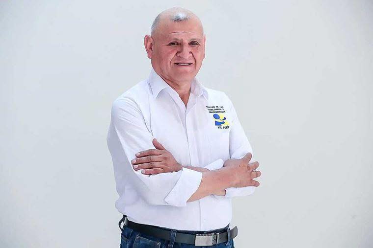 Muere candidato presidencial peruano, Napoléon Becerra, en accidente