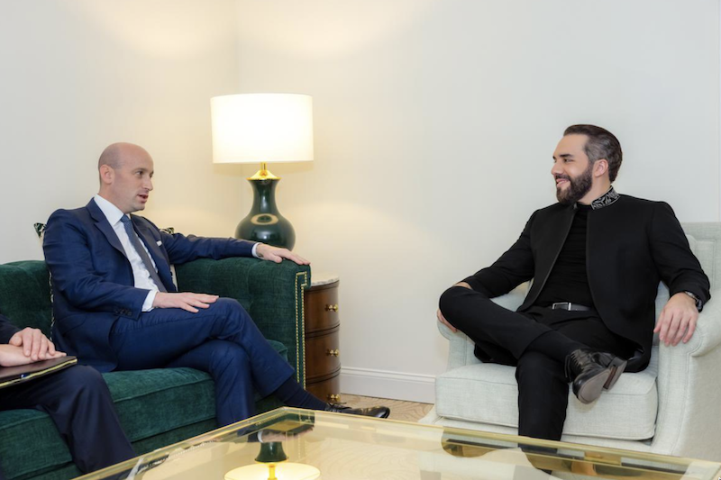 Bukele se reúne con altos funcionarios de la administración Trump