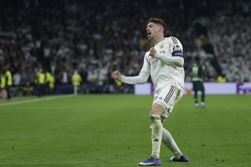 Real Madrid goleó 3-0 al Manchester City con triplete de Valverde