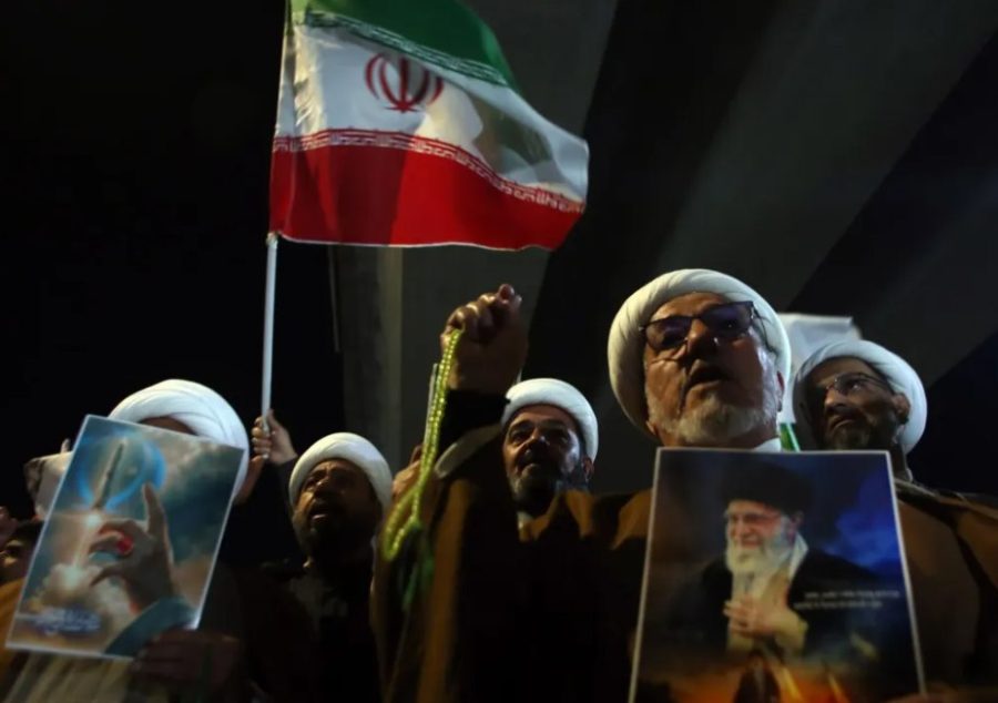 Trump asegura que el «peor escenario» para Irán sería un líder «tan malo como el anterior»