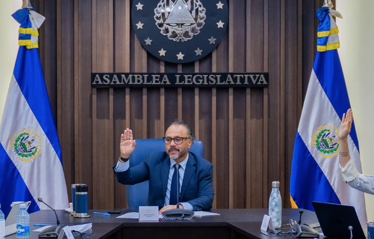 Ernesto Castro sobre reforma al TSE: «Siempre hay alguien que dice ‘quieren todo el poder’; es que el poder es del pueblo”