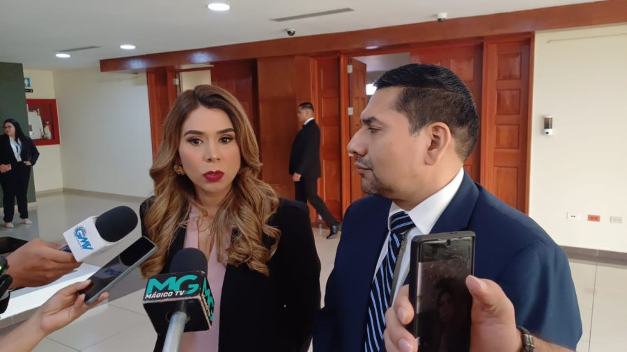 Marcela Villatoro: «Lo que se busca es dominar por completo el TSE»