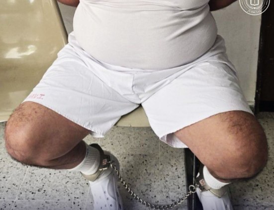 Hombre enfrentará juicio por intentar matar a otro al lanzarle un ladrillo en la cabeza