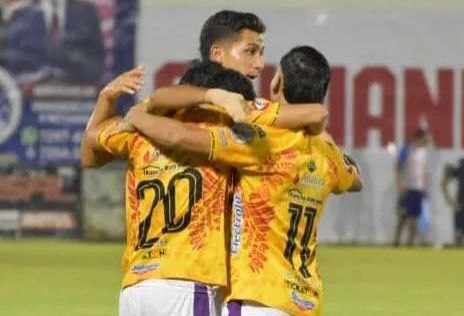 Platense se impone 2-0 a Metapán y sigue con vida en la lucha por cuartos de final