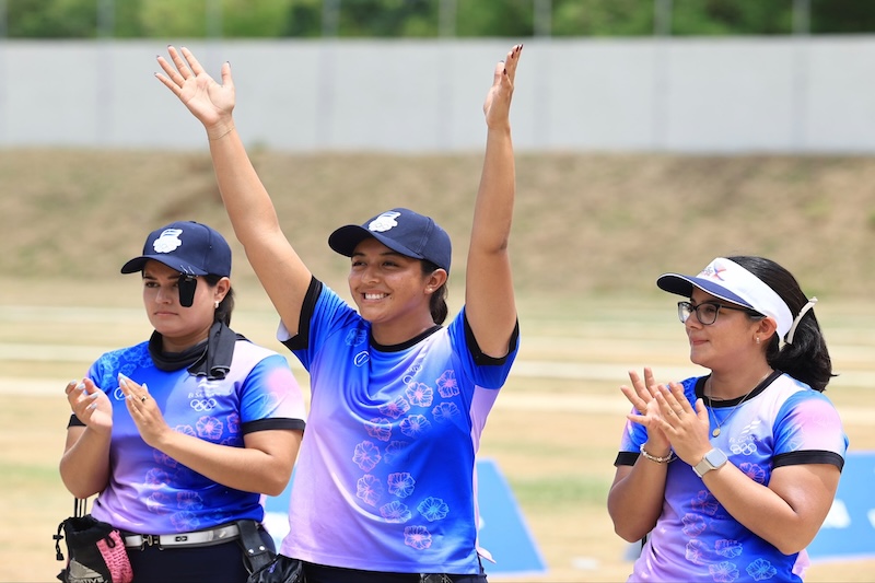 El Salvador gana dos medallas de oro en arco compuesto por equipos en Santo Domingo 2026