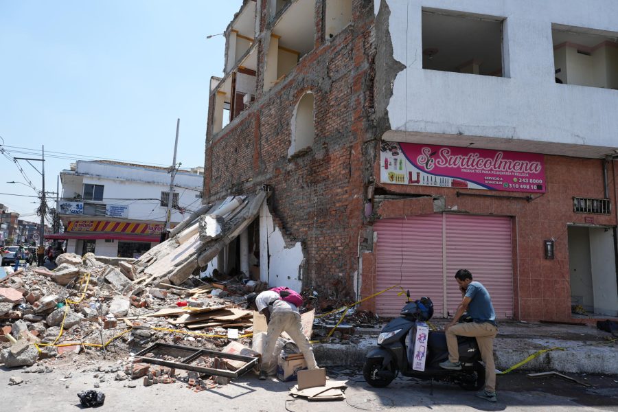 Gobierno colombiano eleva a 321 el número de fallecidos por el terremoto del 10 de agosto