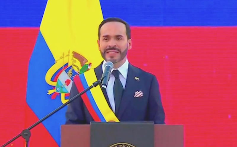 Gobierno de Bukele felicita a nuevo presidente de Colombia en toma de posesión