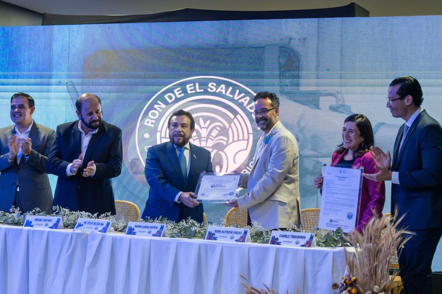 Ron Cihuatán se convierte en la 1.ª marca con la Denominación de Origen «Ron de El Salvador»