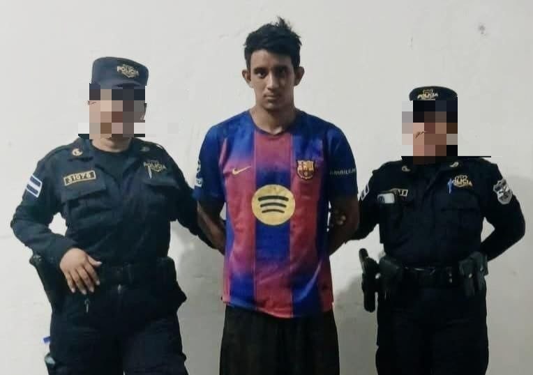 Capturan a conductor sin licencia señalado de provocar la muerte de dos personas en El Refugio