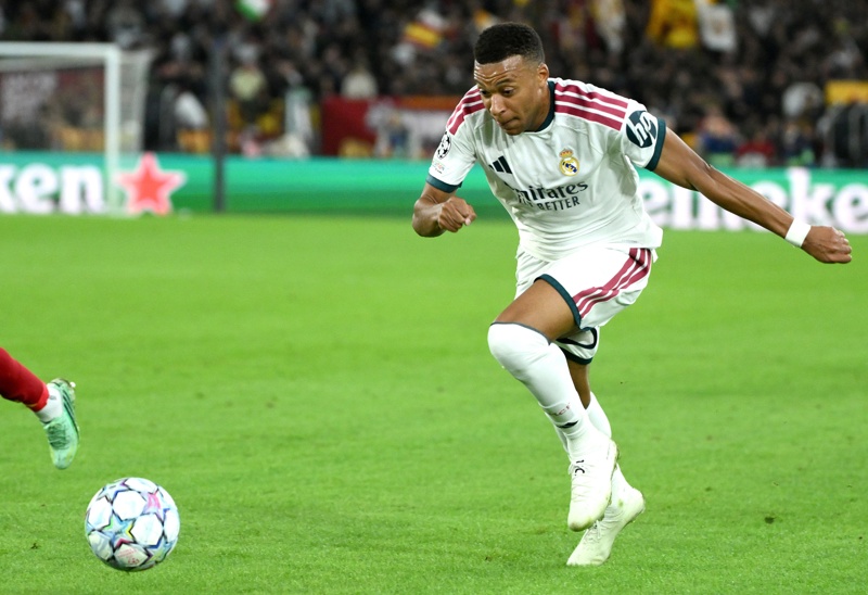 Real Madrid remonta ante Roma con tres goles agónicos