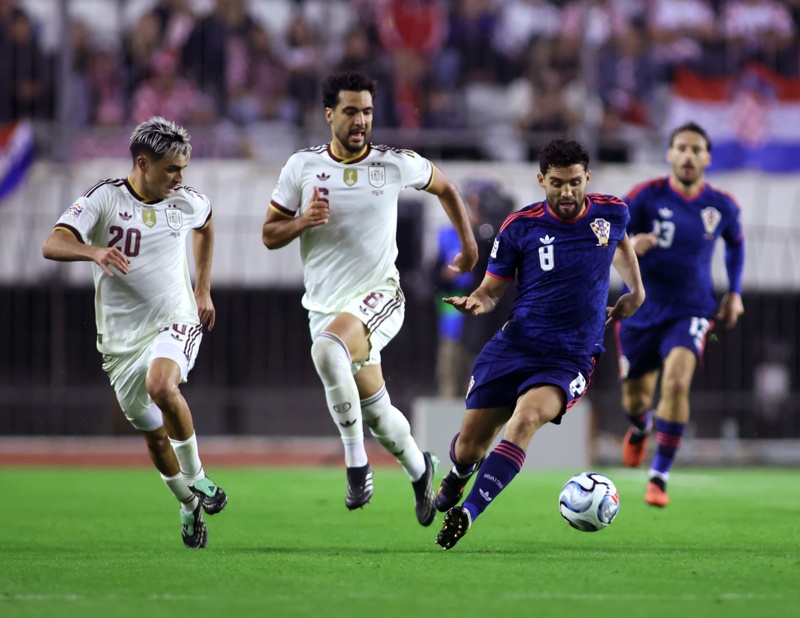 Mikel Merino lidera remontada de España ante Croacia