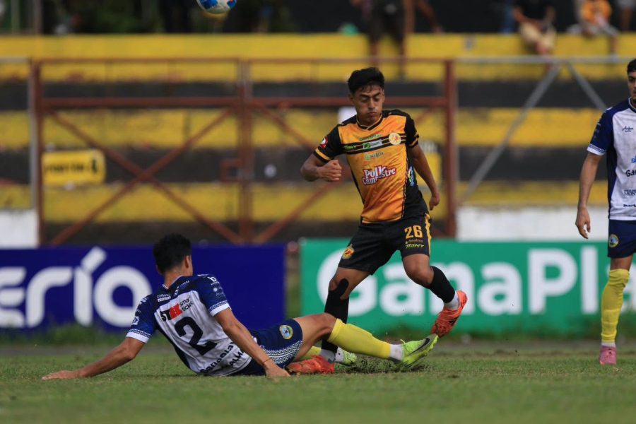Platense derrota 2-1 al Municipal Limeño que rozó el empate