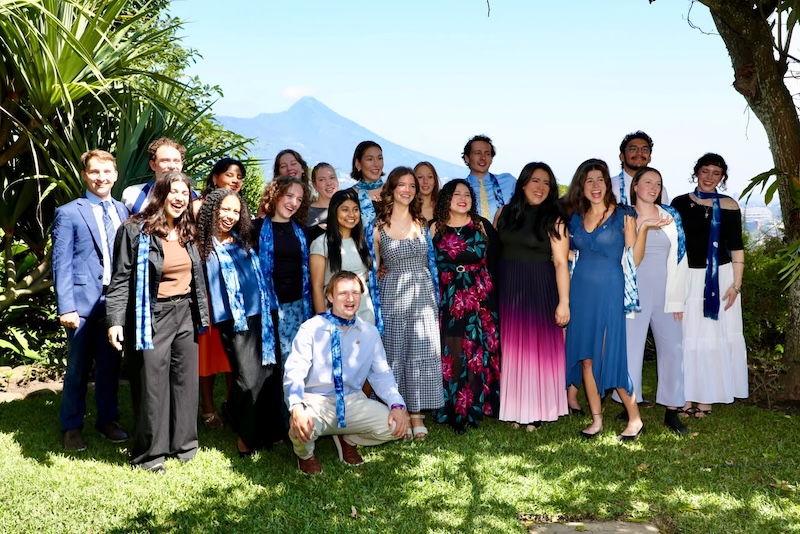 Cuerpo de Paz juramenta a un segundo grupo de 29 voluntarios en El Salvador