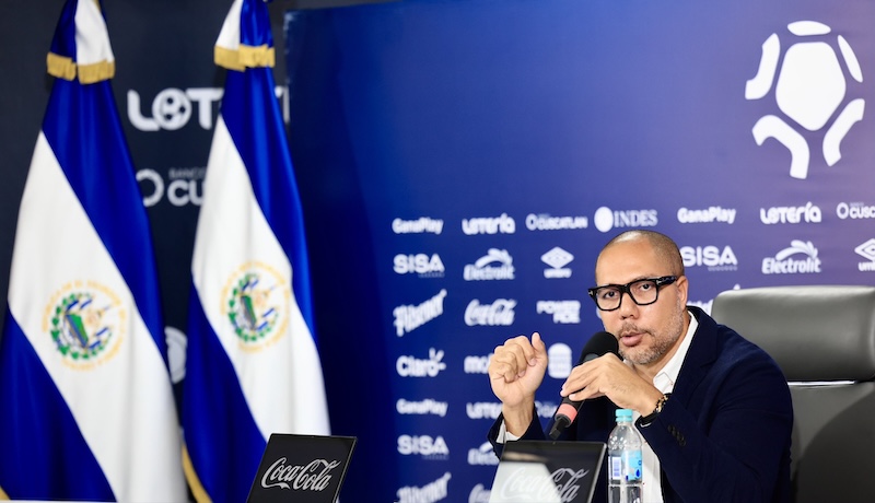 Yamil Bukele dice que continuidad del Bolillo Gómez «no es entregar un cheque en blanco»